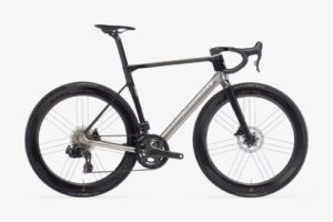 Passoni Carbon Titan Rennrad Custom Bike Aufbau nach ihrer Wünschen