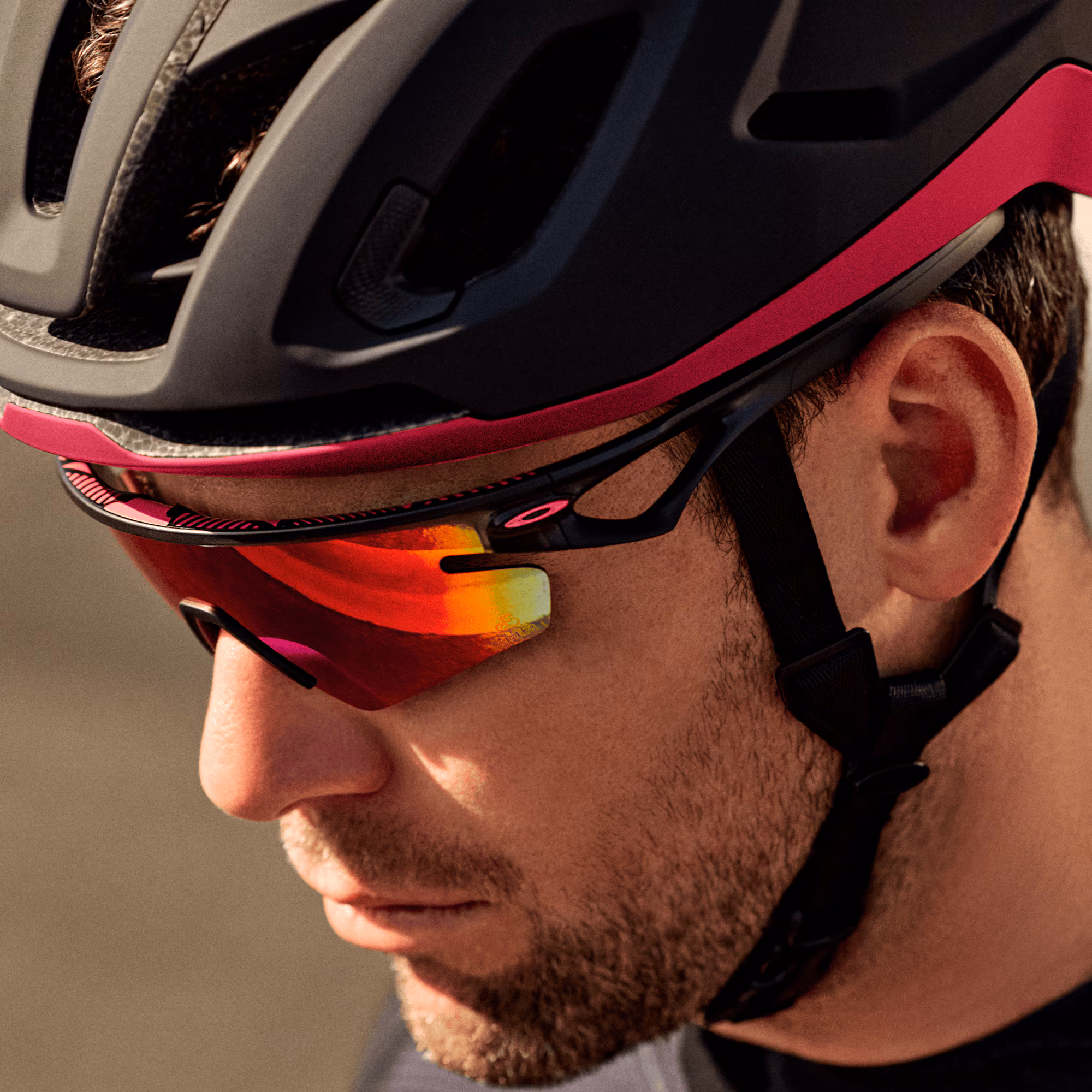 Oakley -ARO5 Race Giro d'Italia (Farbe: 24' Giro D'italia) – Bild 5